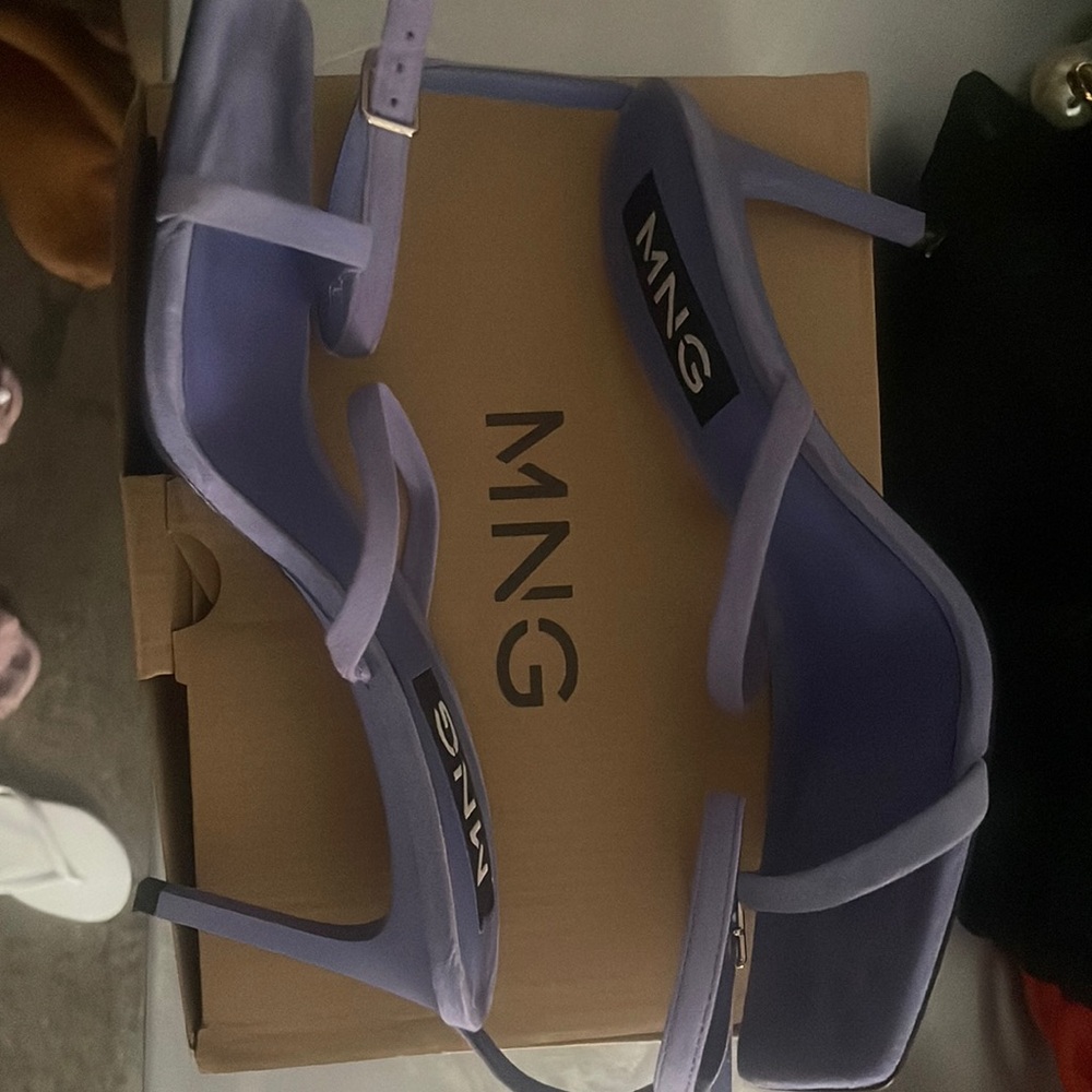 Mango Heels